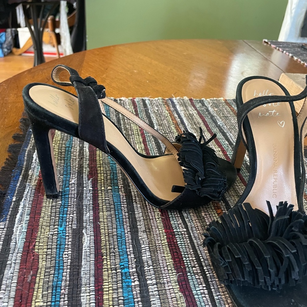 Banana Republic Strappy sexy 4” heels
